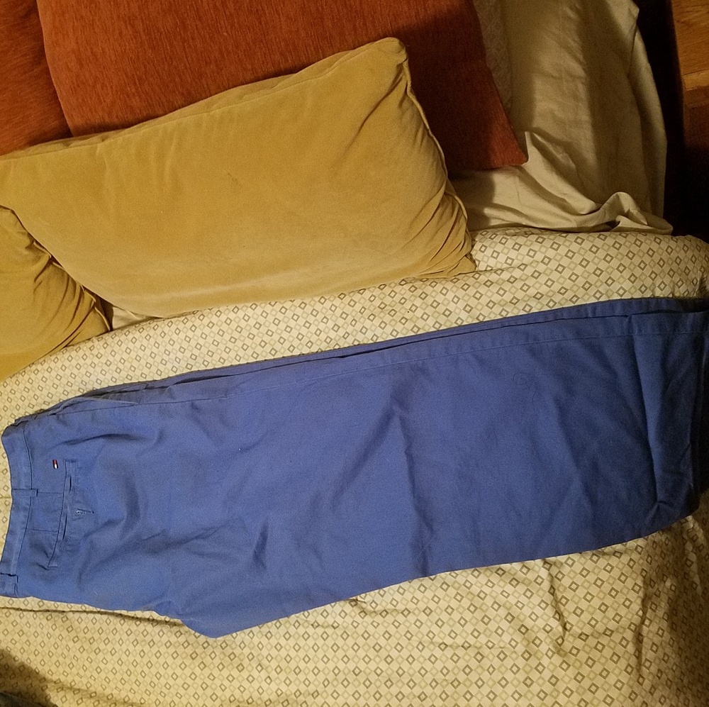 Tommy Hilfiger Mens Custom Fit Casual Chino Pants